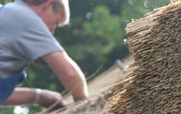 professional Lower Stanton St Quintin thatchers